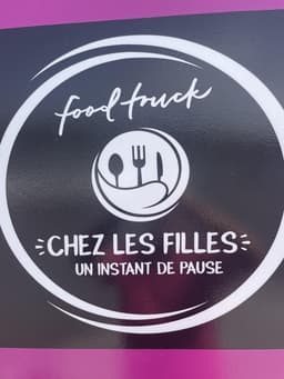 Food Truck
Chez Les Filles